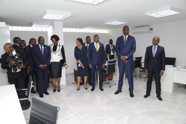 SERVIÇO NACIONAL DE INVESTIGAÇÃO CRIMINAL (SERNIC) RECEBE VISITA DO PRESIDENTE DA REPÚBLICA E LANÇA PLANO ESTRATÉGICO (PESERNIC) 2025–2033 ss